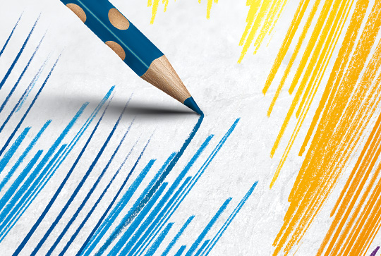 ดินสอสีไม้สามเหลี่ยม GROOVE SLIM แท่งยาว 24 สี