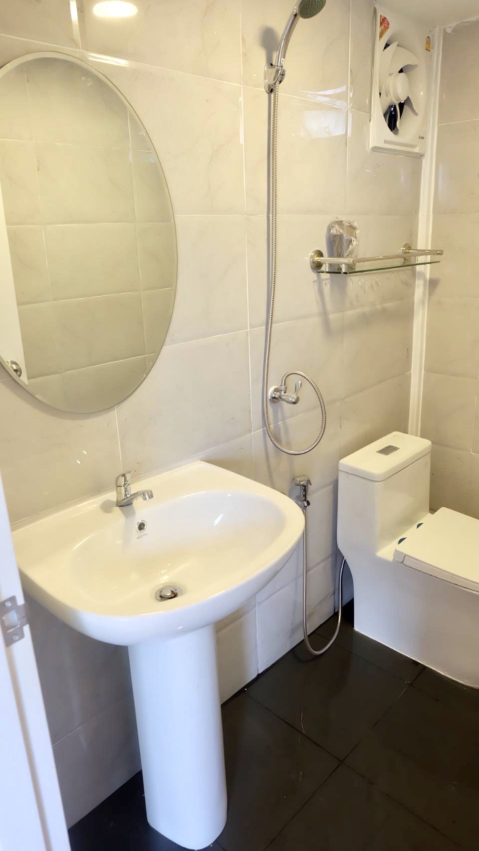 บ้านกังหันลม ขนาดกว่า 50 ตารางเมตร ใหม่ล่าสุด กังหันหมุนได้จริง