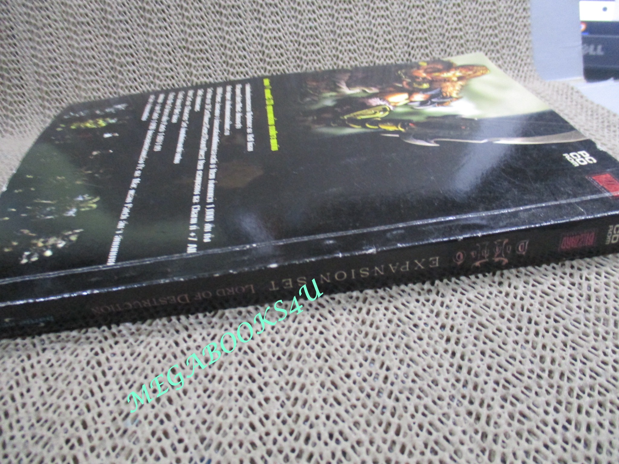 คู่มือเฉลยเกมส์ DIABLO II EXPANSION SET / มีรอยพับเล็กๆตรงมุมปก