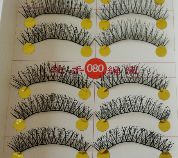 V-080 ขนตาด้ายดำ (ราคาส่ง)ขั้นต่ำ 15 เเพ็ค คละเเบบได้ **ล๊อตใหม่ขนหนากว่าเดิม**