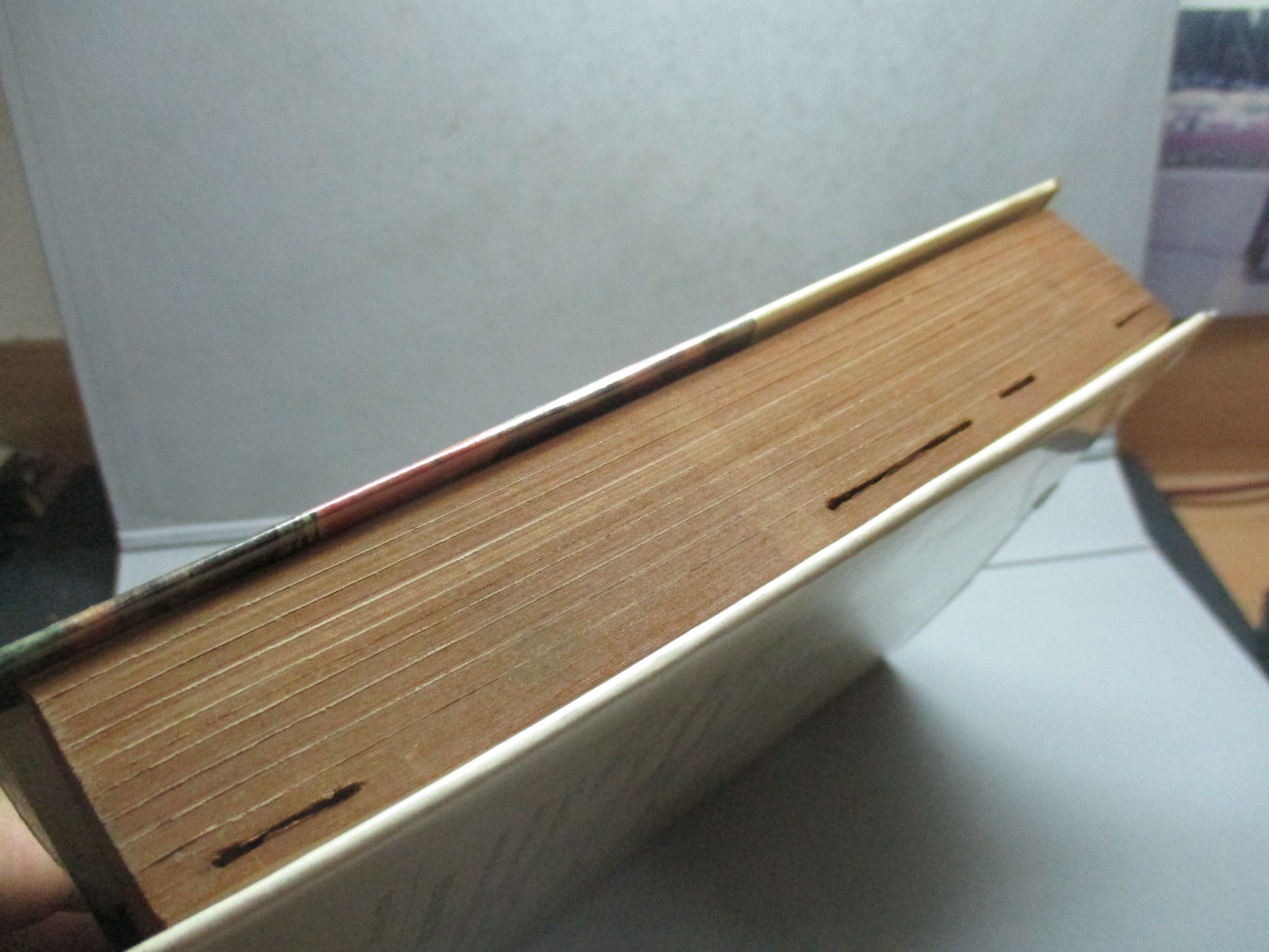 คึกฤทธิ์ ปราโมช ให้ชื่อเรื่องนี้ว่า จอมปฐพีมังกร -เลียดก๊ก ภาค1 (2เล่มจบ) (หนังสือบ้าน มือสอง) (สภาพ85-95%) มีตำหนิ