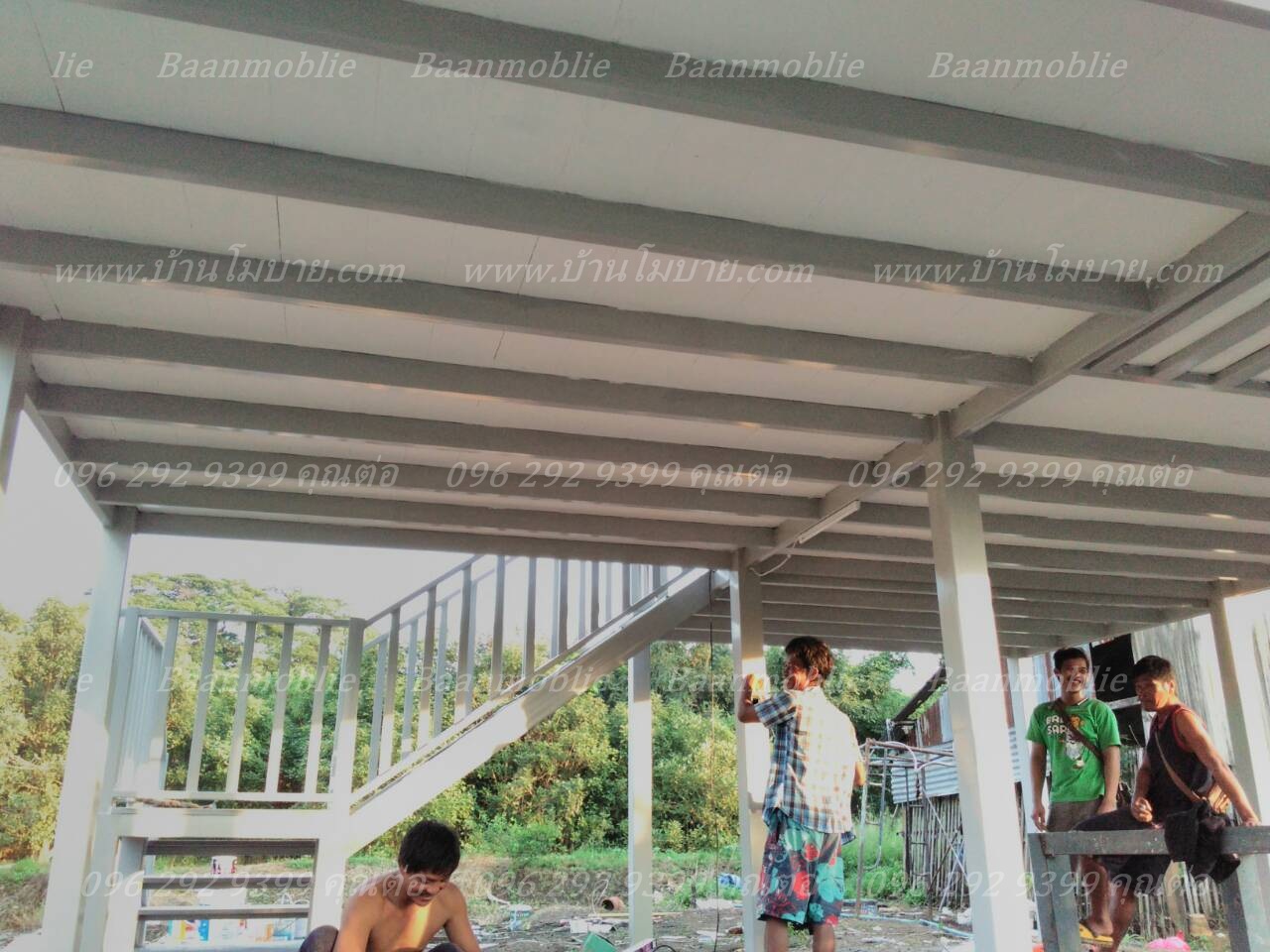 บ้านขนาด 4*6 ระเบียง 3*3 เมตร ยกสูง 2 เมตร (1 ห้องนอน 1 ห้องน้ำ 1 ห้องนั่งเล่น)