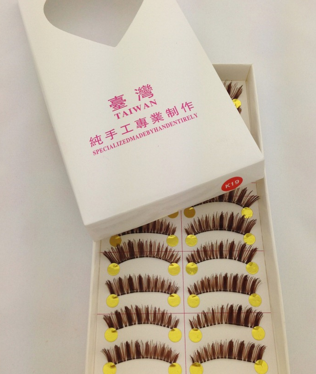 V-K19 ขนตาปลอม(ราคาส่ง)สีน้ำตาล ขั้นต่ำ 15 เเพ็ค คละเเบบได้
