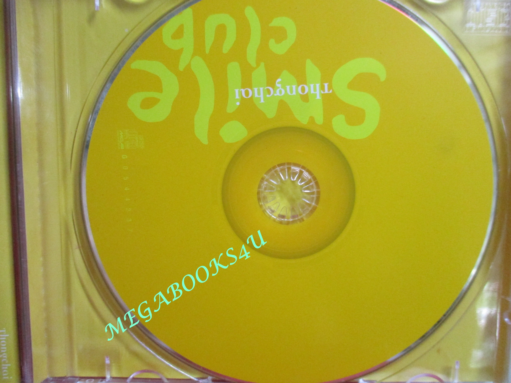 ซีดีเพลงไทยสากล เบิร์ด ธงไชย แมคอินไตย์ อัลบั้ม SMILE CLUB // ปกสวย แผ่นสวย มีรอยนิดเดียว