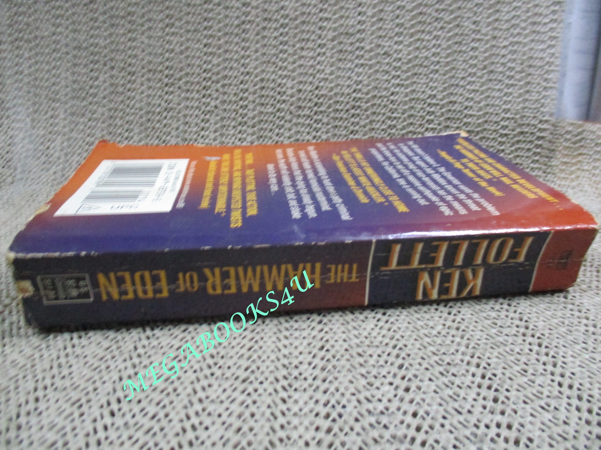 The Hammer of Eden - Ken Follett ตำหนิ ตัวหนังสือเก่าหน่อย