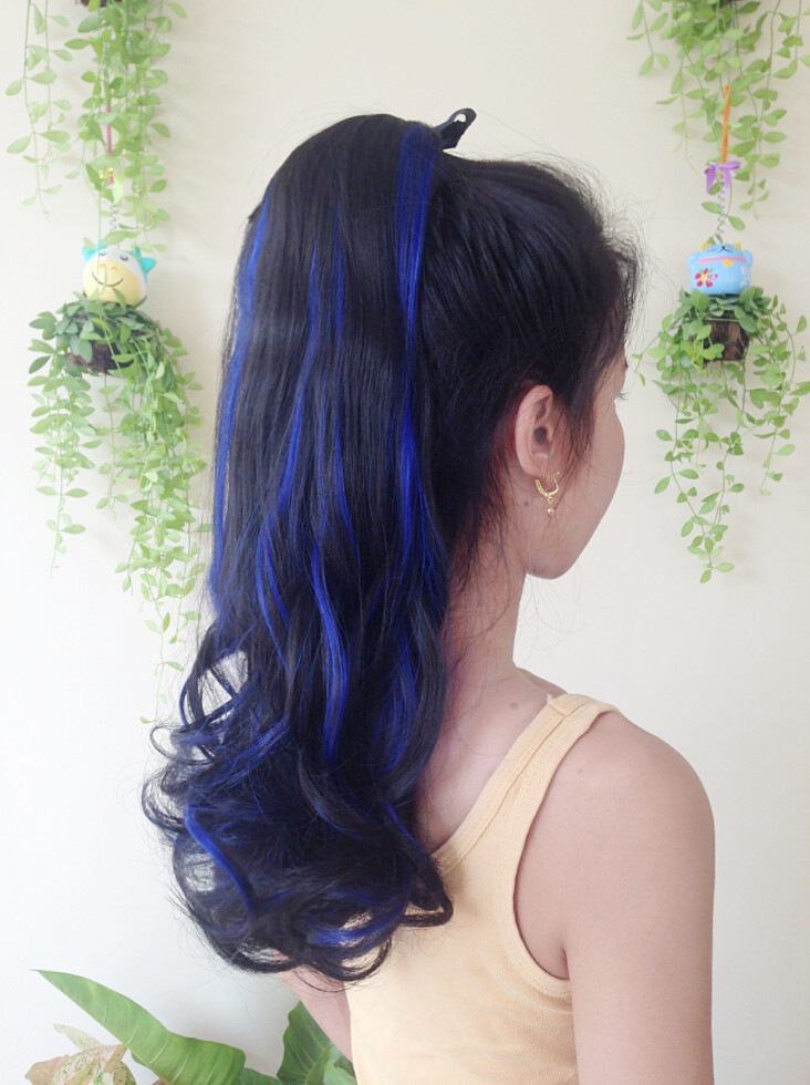 K309 หางม้า เเบบผูก ไฮไลท์สีน้ำเงิน ทรงผมสวยดูเป็นธรรมชาติคะ