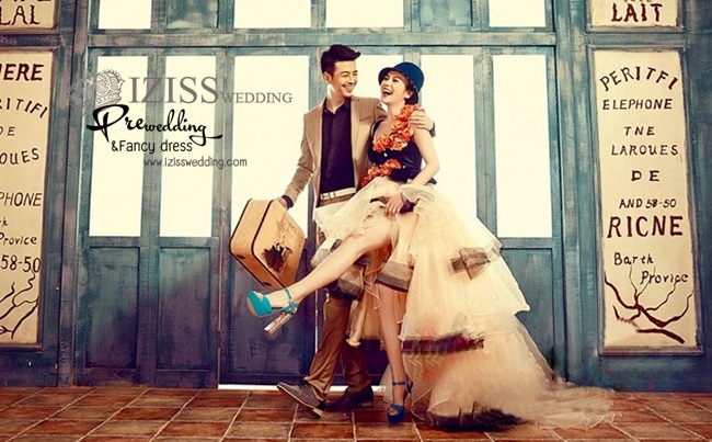 **พรีออเดอร์**รหัส PW060 ชุดถ่ายพรีเว็ดดิ้ง (pre wedding dress) ชุดแฟนตาซีชายหญิง "ธีมสีน้ำตาล-ดำ"