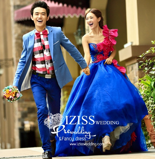 ***พรีออเดอร์***ชุดคู่ถ่ายพรีเวดดิ้ง (prewedding dress) & ชุดแต่งงานแฟนซี (Fancy wedding dress)ชายหญิง "ธีมสีน้ำเงิน-ชมพู"