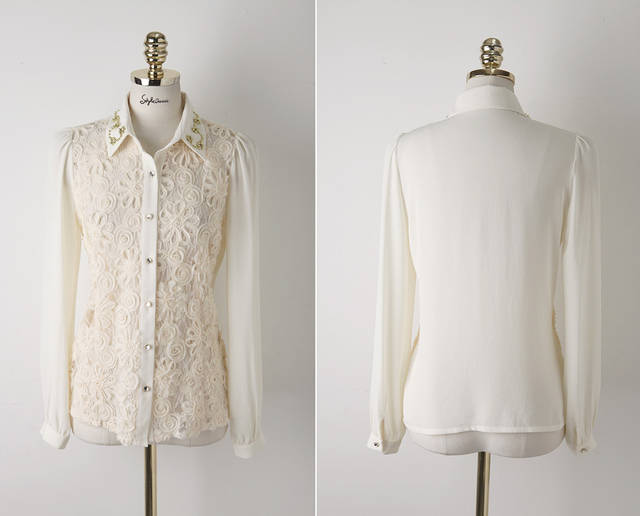 ***หมดค่ะ*** เสื้อชีฟองสีขาว ช่วงลำตัวต่อลุกไม้ แขนยาว ปักพลอยที่ปกเสื้อ สวยเหมือนแบบค่ะ