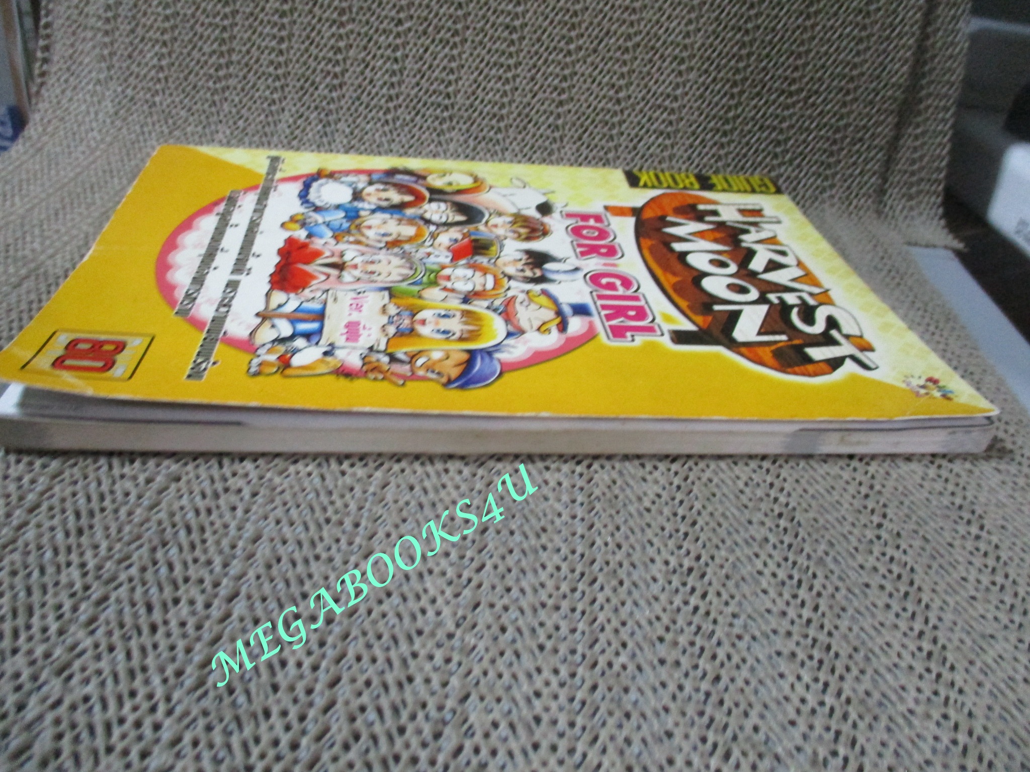 คู่มือเกมส์ HARVEST MOON FOR GIRL ตำหนิ สันและตามขอบปก เยินเล็กน้อย