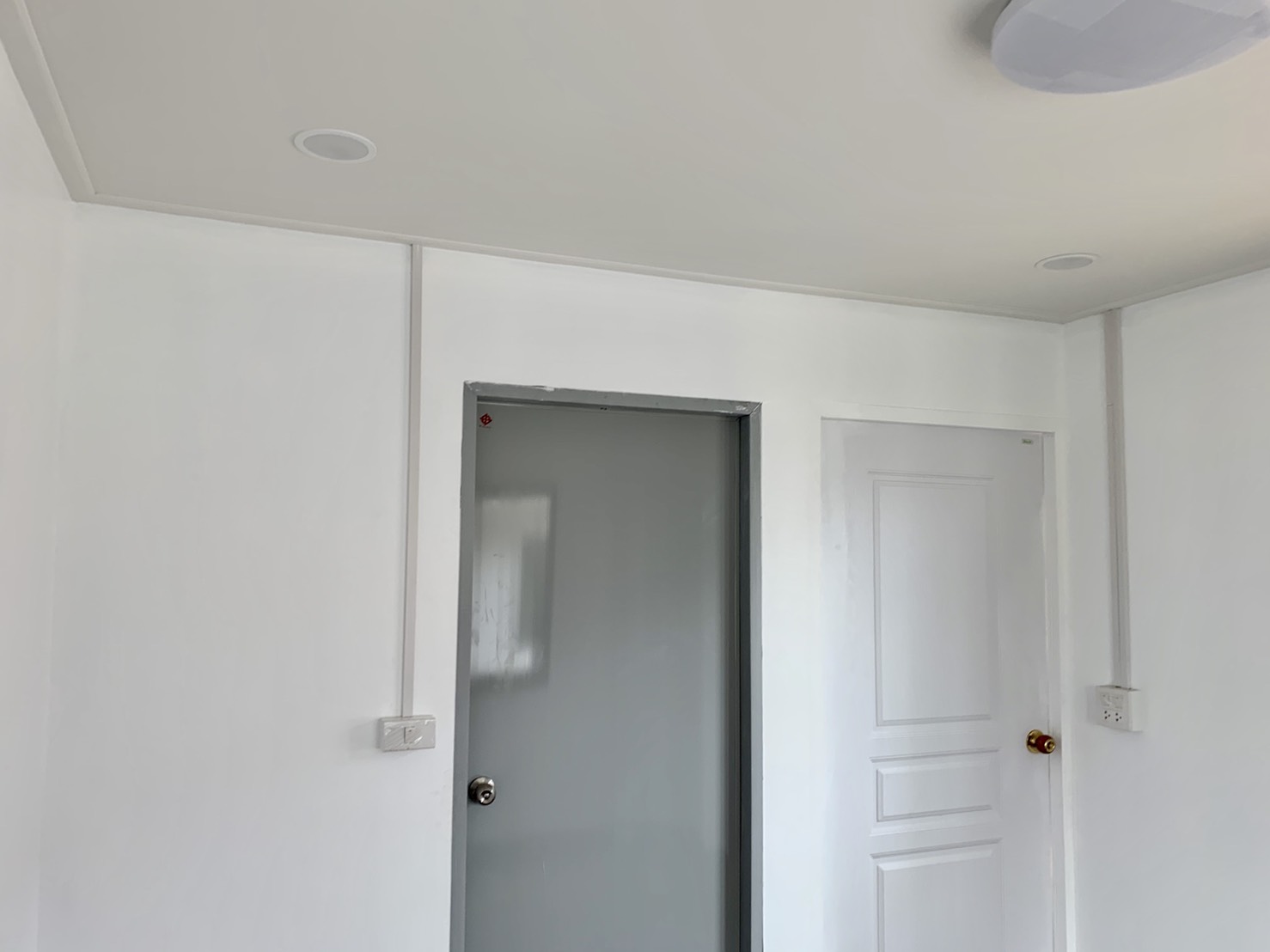 บ้านโมเดินร์ลอฟท์ ขนาด 3*4 เมตร 1ห้องนอน 1ห้องน้ำ ราคา175,000 บาท