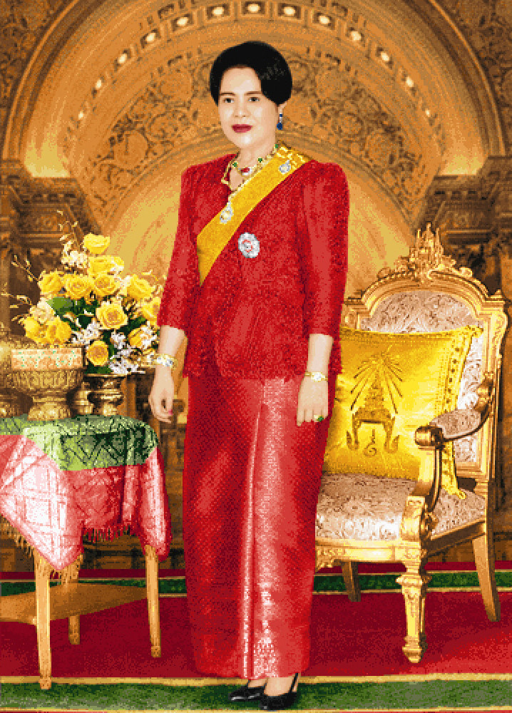 Pinn สมเด็จพระราชินี(ฉลองพระองค์สีแดง)