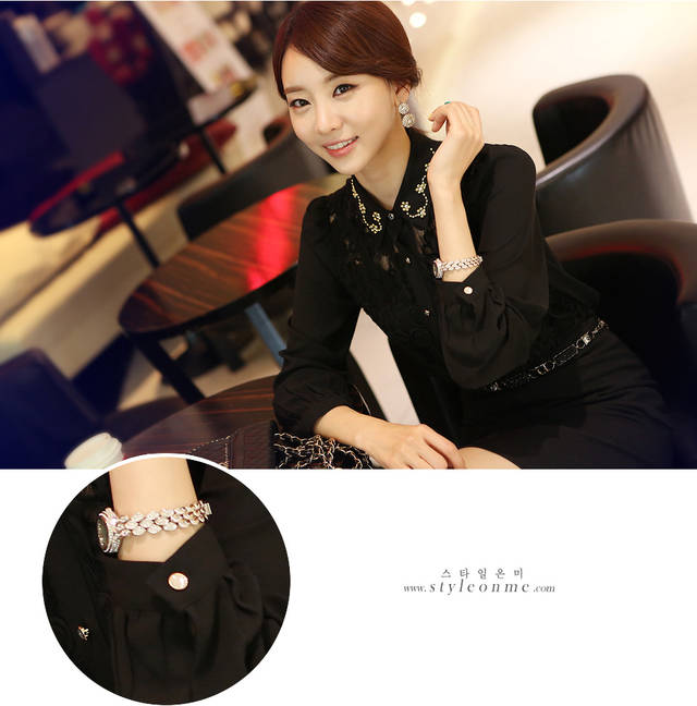 ***หมดค่ะ*** เสื้อชีฟองสีดำ ช่วงลำตัวต่อลุกไม้ แขนยาว ปักพลอยที่ปกเสื้อ สวยเหมือนแบบค่ะ