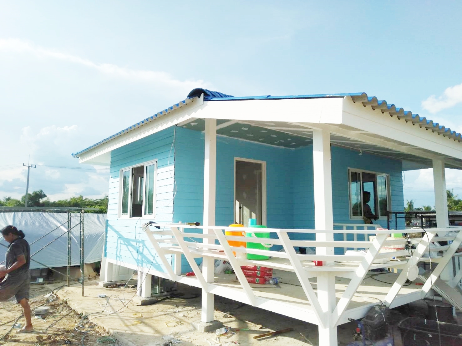 บ้านน็อกดาวน์โครงสร้างเหล็ก ขนาด 4*6 เมตร พร้อมระเบียง ขนาด 2*3 เมตร