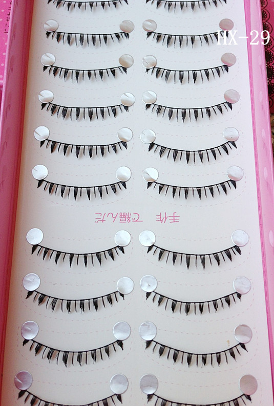 HX-29# ขนตาล่างเเกนด้าย (ราคาส่ง) ขั้นต่ำ 15 เเพ็ค คละเเบบได้