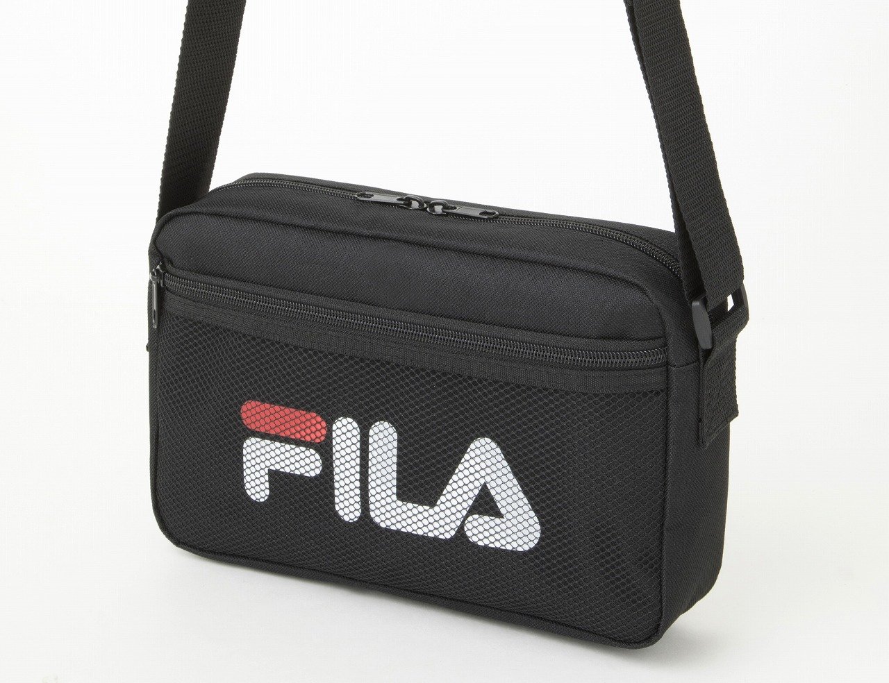 FILA 2018 Special Book กระเป๋าสะพาย กระเป๋าคาดอก มีช่องซิบด้านหน้า พร้อมสายปรับได้