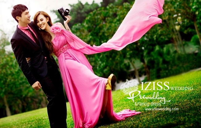 ***พรีออเดอร์***ชุดคู่ถ่ายพรีเวดดิ้ง (prewedding dress) & ชุดแต่งงานแฟนซี (Fancy wedding dress)ชายหญิง "ธีมสีชมพู-ดำ"