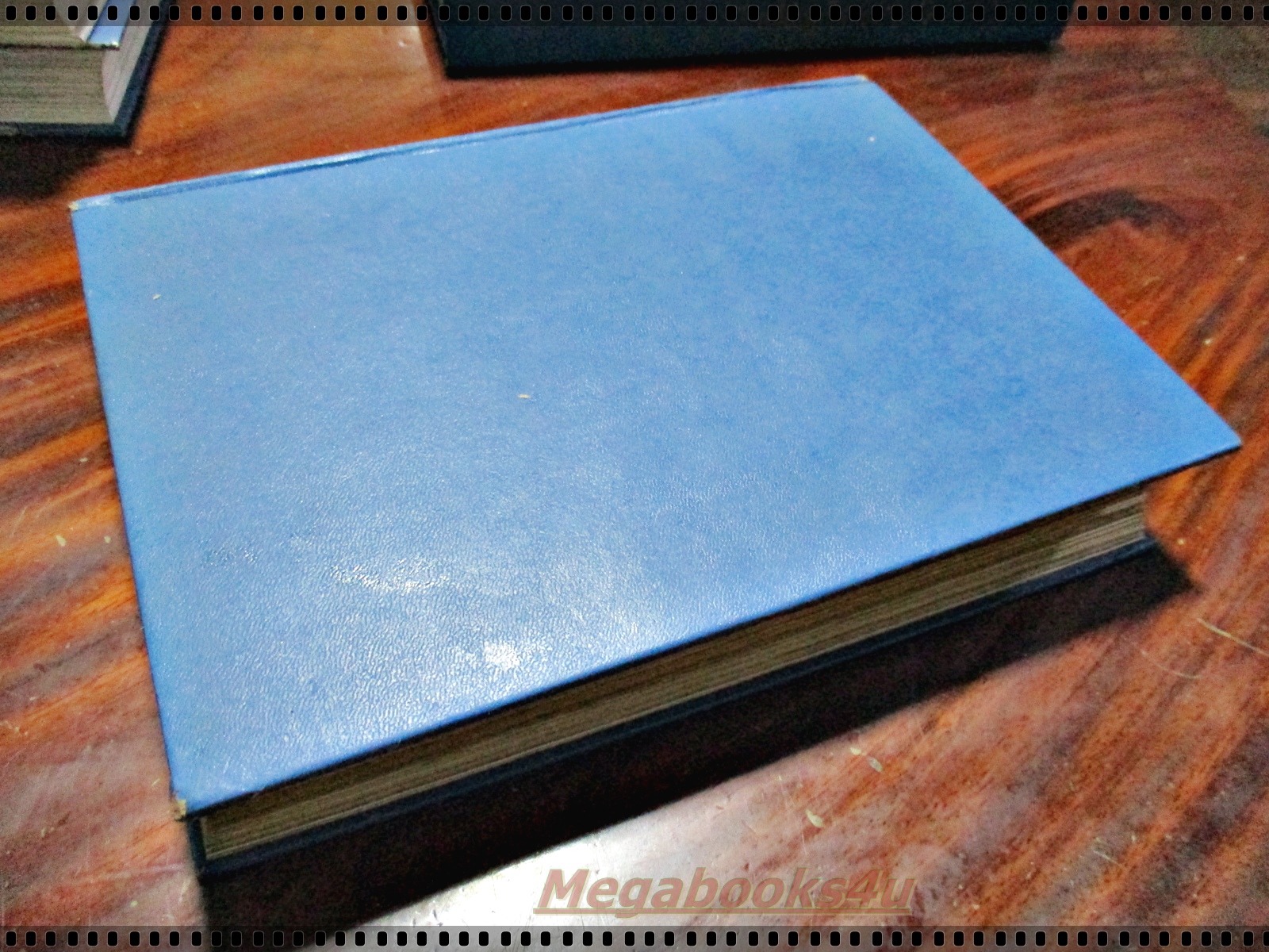 ประวัติศาสตร์ประพาสต้น ผู้แต่ง ประยุทธ สิทธิพันธ์