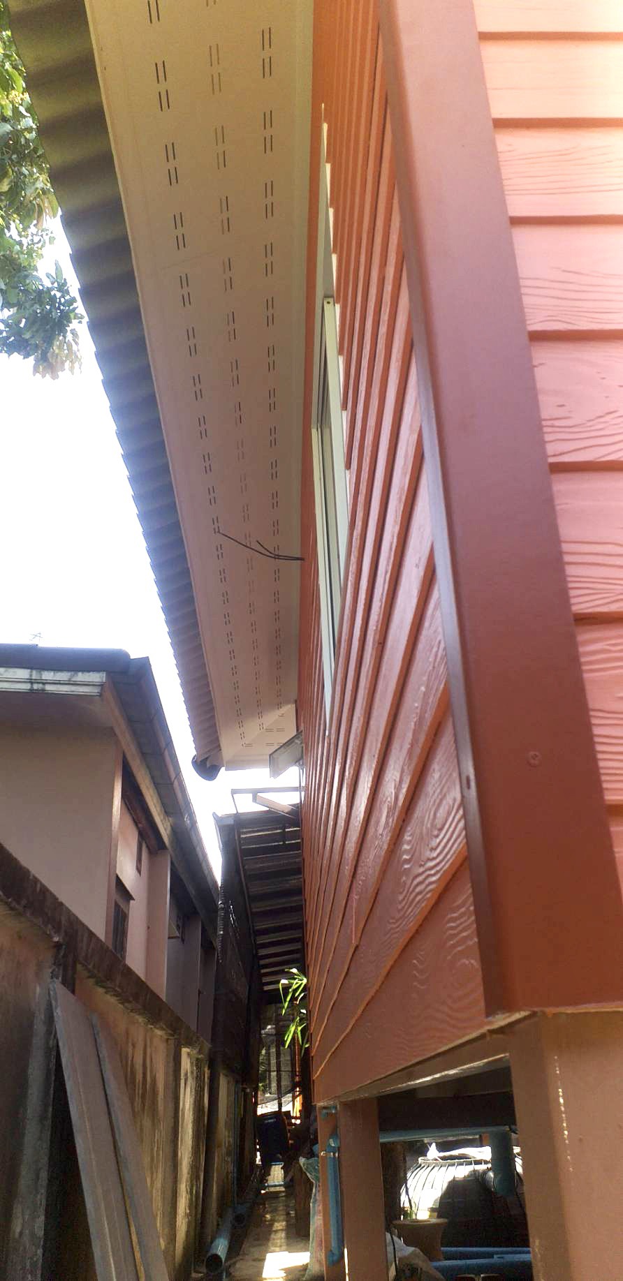 บ้านน็อคดาวน์ ทรงปั่นหยา ขนาด 4*6 เมตร พร้อมระเบียง 2*3 เมตร ชุดประตูสไลด์