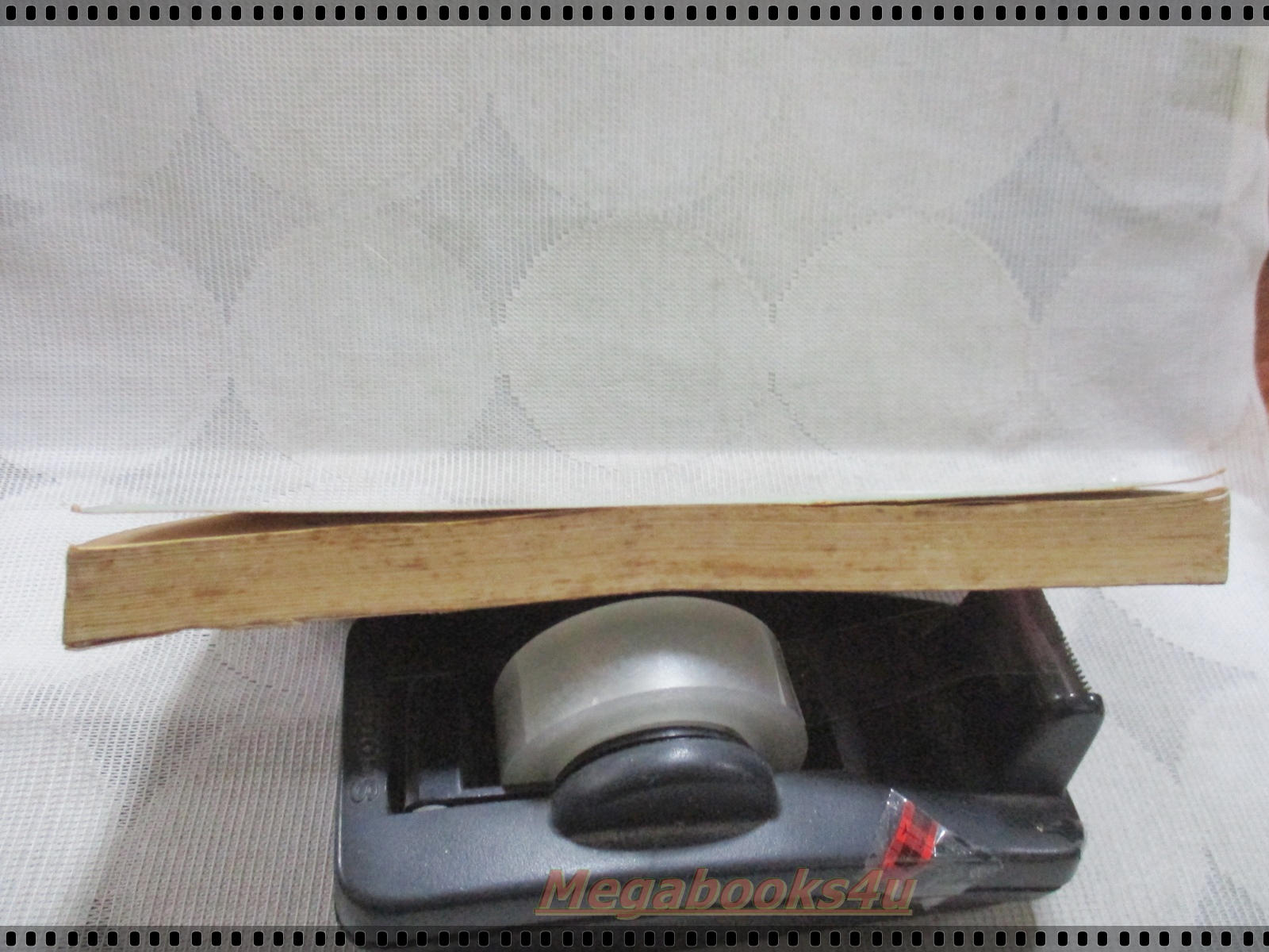 ตัดรักมิอาจตัดใจ แปลโดย แซนดี้