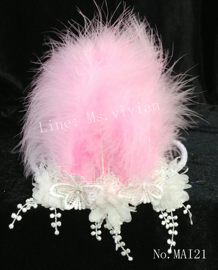MAI21 มงกุฎขนฟู ห้อยระย้าข้าง(งาน handmade)**สินค้ามีจำกัด**