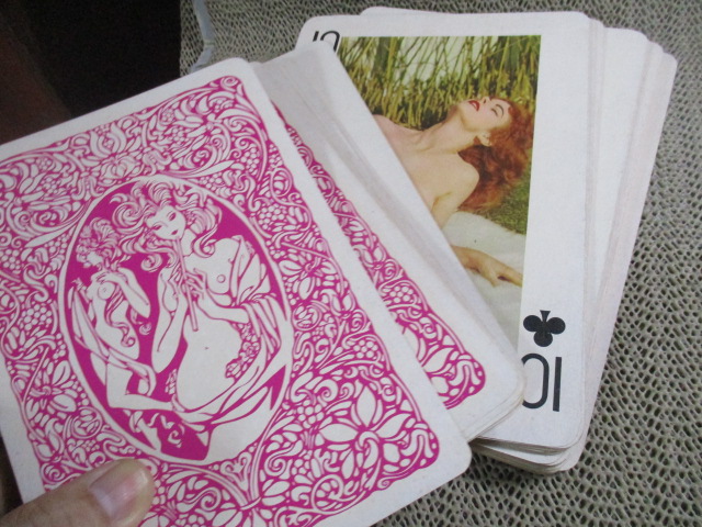 ไพ่นู้ด งานเก่า ทั้งหมด 54 ใบครบชุด ไม่มีกล่อง เปิดบนอย่างเดียว