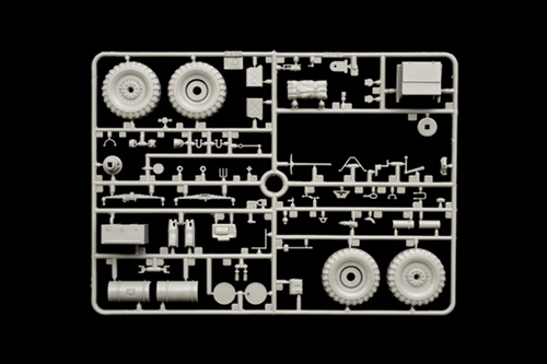 1/35 STAGHOUND MK.III