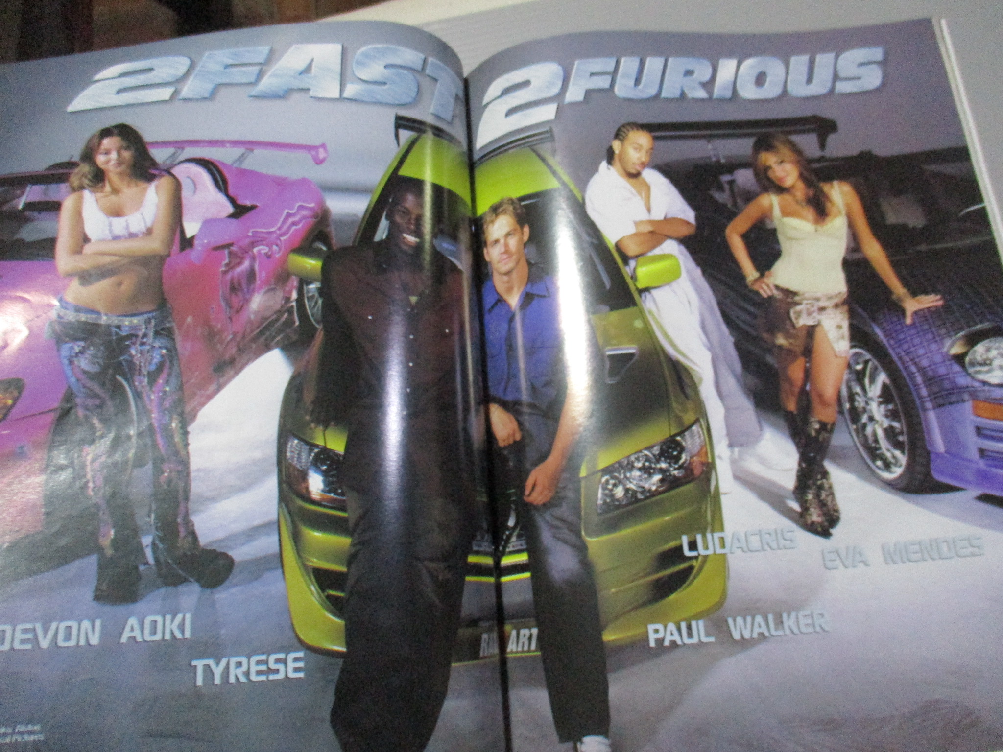 นิตยสารเอนเตอร์เทน Entertain ฉบับที่0733 ปี2546 ปก DOWN WITH LOVE โปสเตอร์เรื่อง The League of Extraordinary Gentlemen