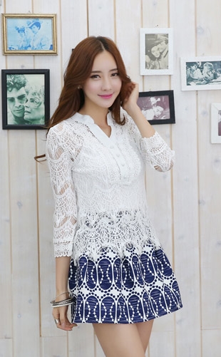 **หมดค่ะ**เสื้อแขนยาวผ้าลูกไม้ญี่ปุ่น+ซับในสีขาว กระโปรงผ้าคอตตอนพิมพ์ลายสีน้ำเงินเข้ม เอวสูง มีซิปหลัง สวยมากๆค่ะ