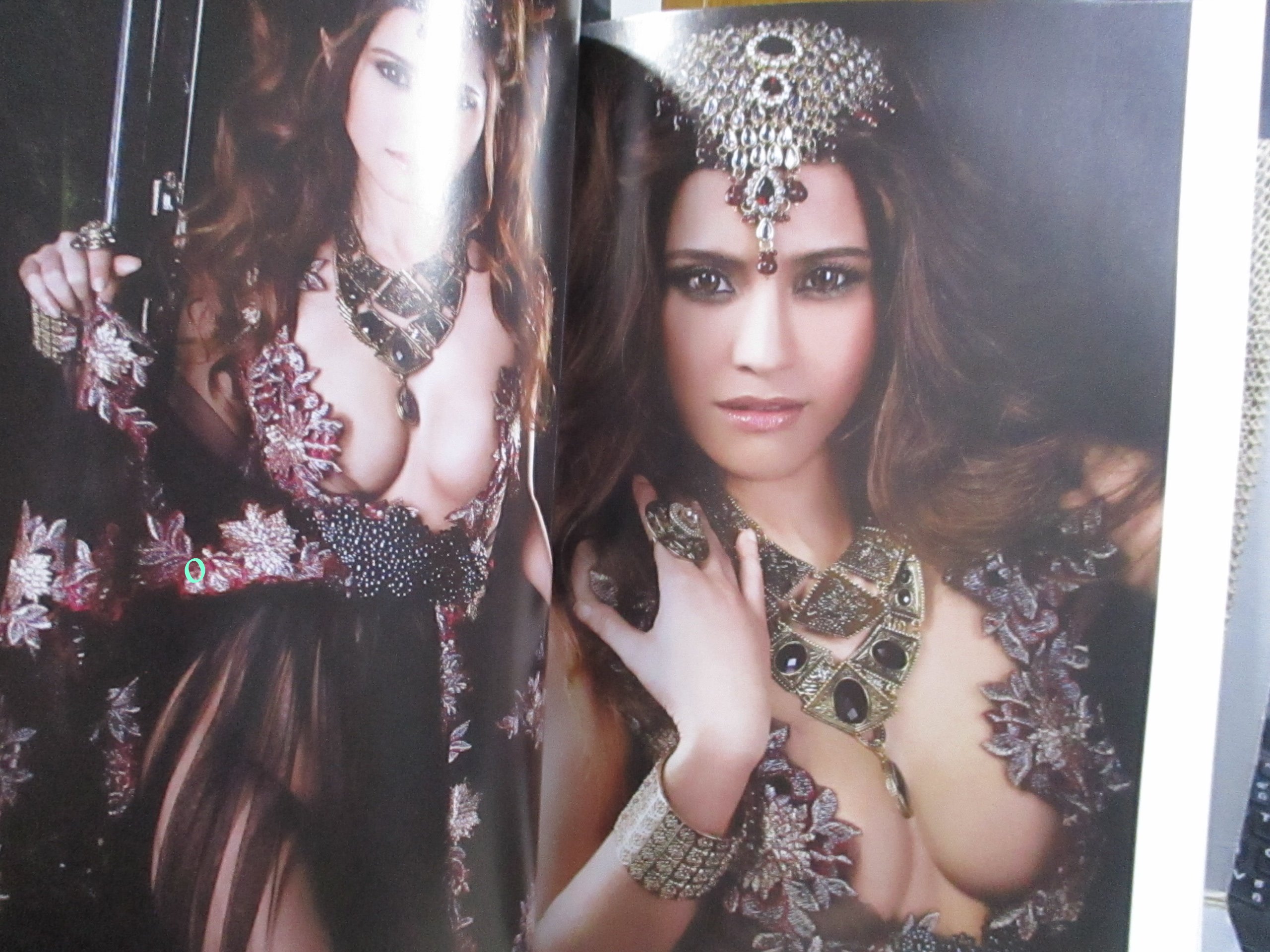 นิตยสาร W MAGAZINE ฉบับ 02