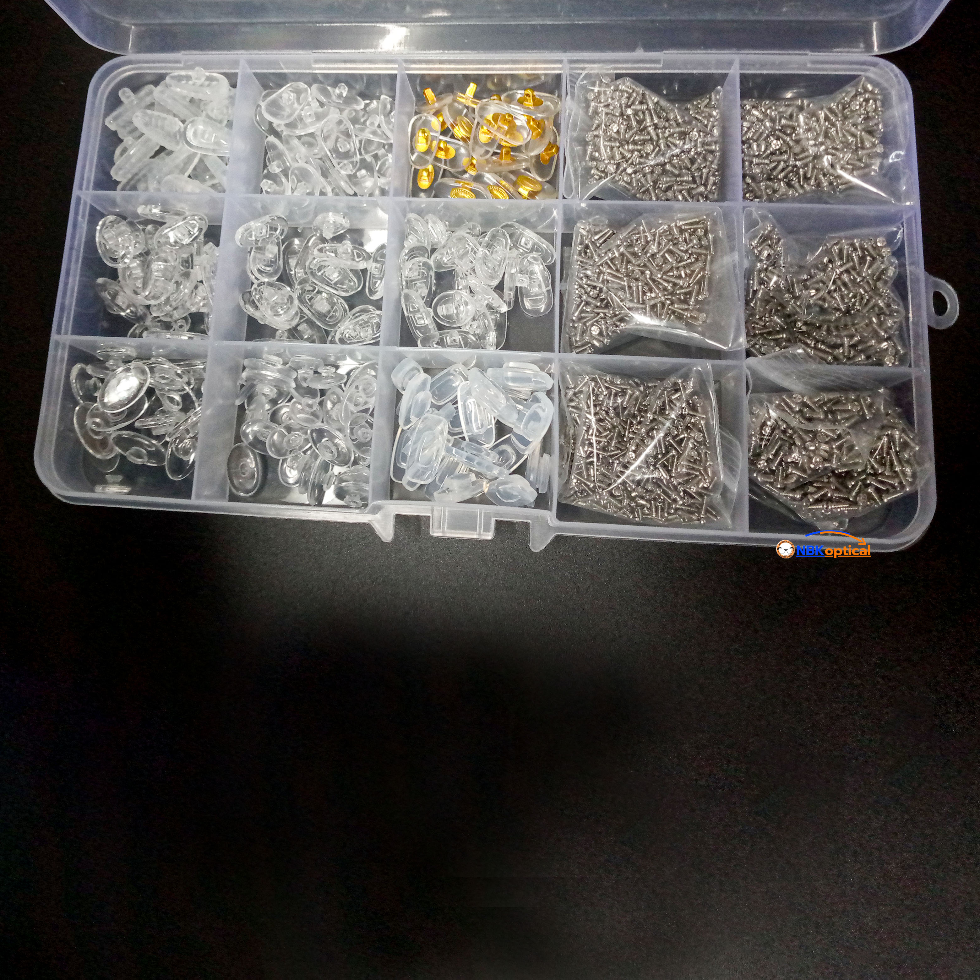 แป้นจมูกซิลิโคน & PVC คละแบบ Set M + ชุดอะไหล่น็อต 6ช่อง