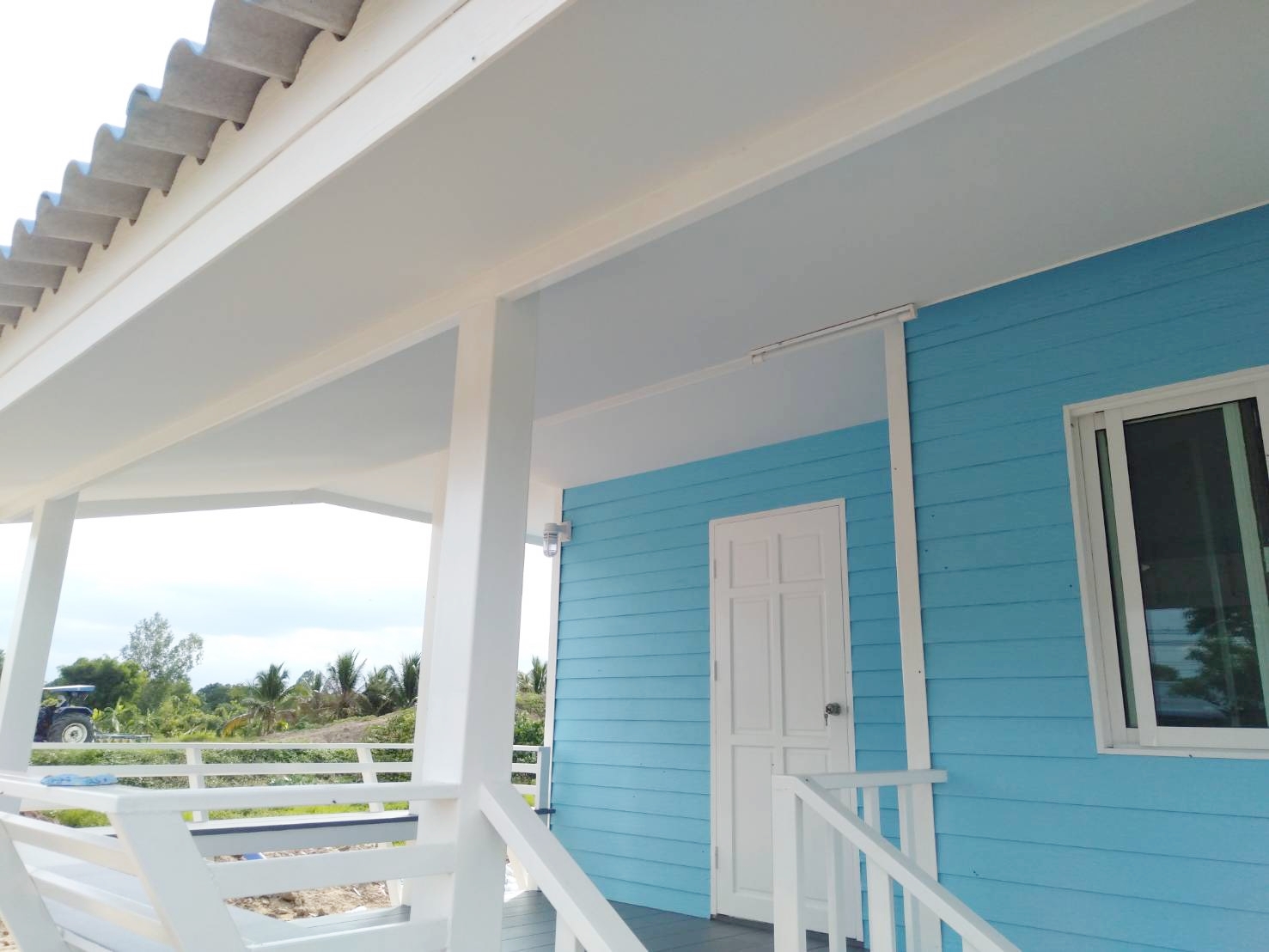 บ้านน็อกดาวน์โครงสร้างเหล็ก ขนาด 4*6 เมตร พร้อมระเบียง ขนาด 2*3 เมตร