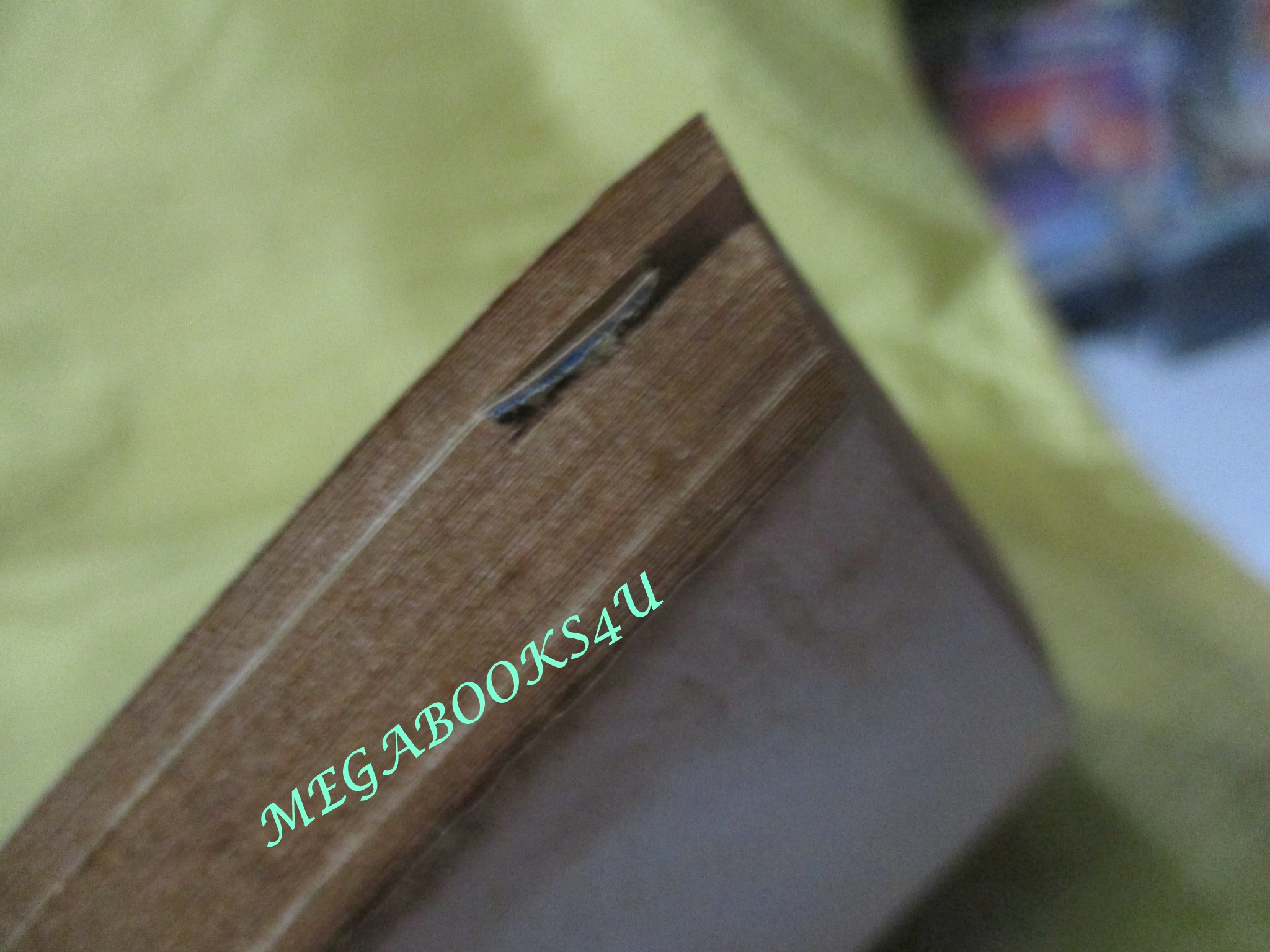 นิตยสารกุลสตรี ฉบับที่0166 ปี2520 ปก ชุมพูนุช ยุกตะนันท์ ตำหนิ มีรอยแมลงกัดกินเล็กน้อยตามรูป