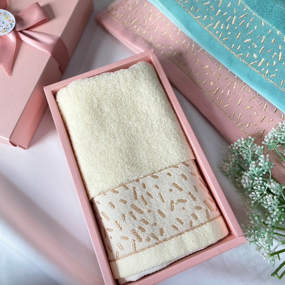 ผ้าขนหนูเนื้อ cotton ขนาดเช็ดผม 15x30 นิ้ว แพ็คกล่องมุก