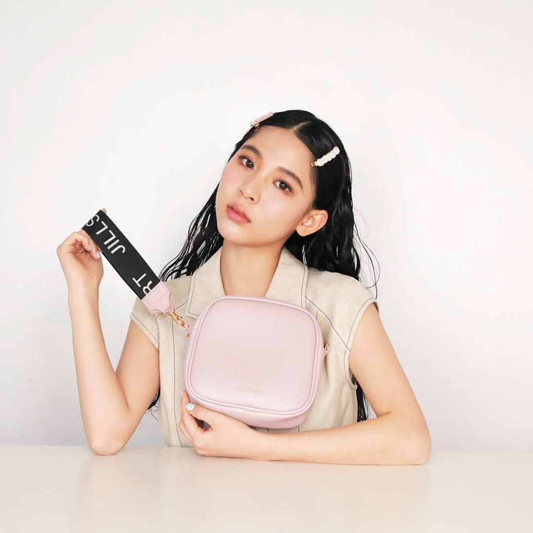 ❌เลิกจำหน่าย ❌ JILL STUART Square Bag กระเป๋าสีชมพูพร้อมสายโลโก้