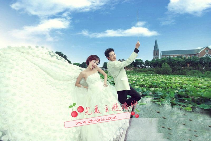 ***พรีออเดอร์***ชุดพรีเว็ดดิ้ง(Pre Wedding) เดรสเกาะอกสีขาวผ้าลูกไม้+สูทสีขาว