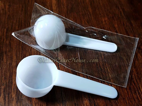 ช้อนตวงอาหารเสริม นมผง หรือส่วนผสม 9 cc. แบบก้นมน ด้ามสั้น ( ราคา 10 ชิ้น )