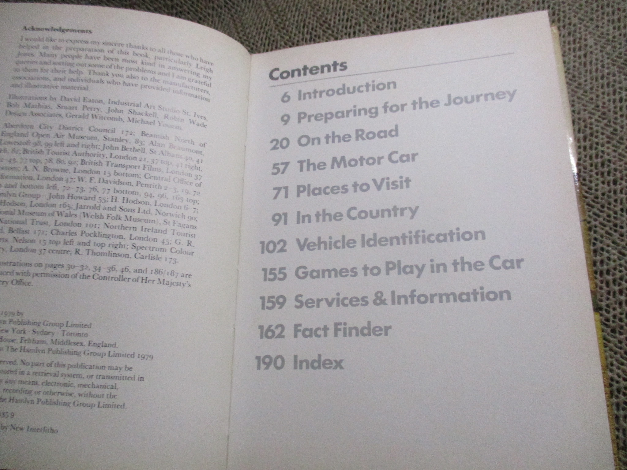 The Young Road Traveller's Handbook by Eldin Peter (Hardcover) / HAMLYN