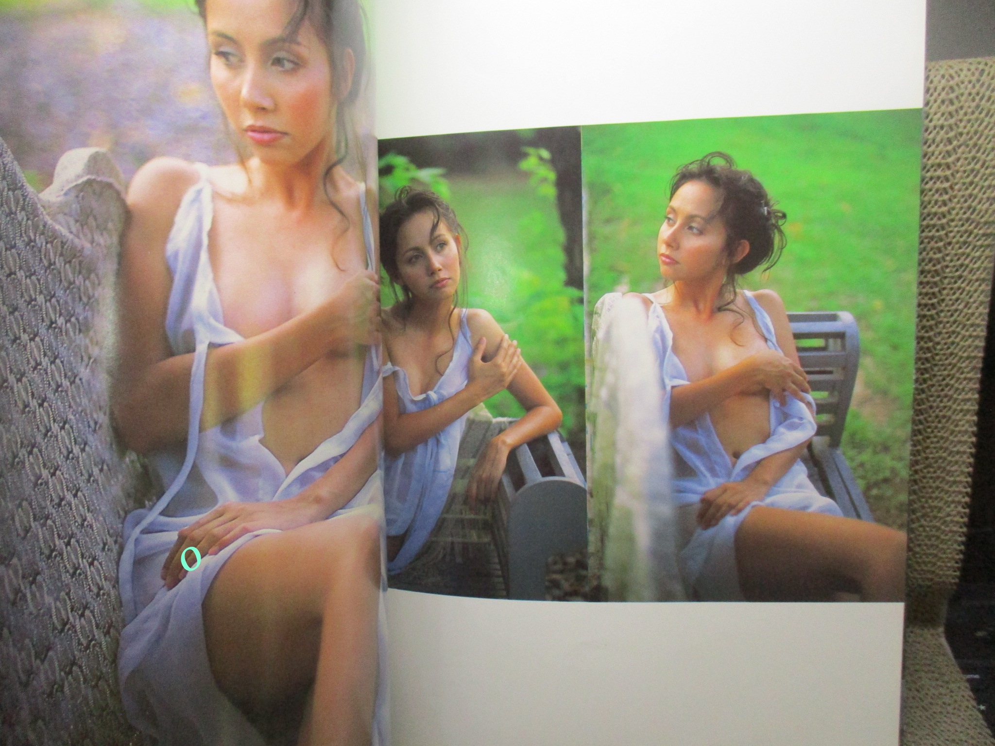 หนังสือ GRACE SPECIAL NION ISSARA IN BALI นิออน อิสรา