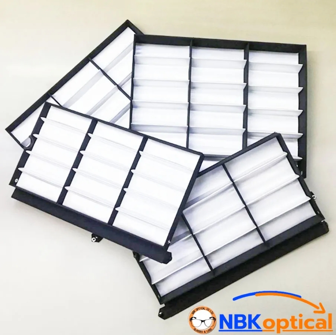 ถาดใส่แว่นกันแดด ตั้งได้ 18 ช่อง ฝาปิดกระดุม