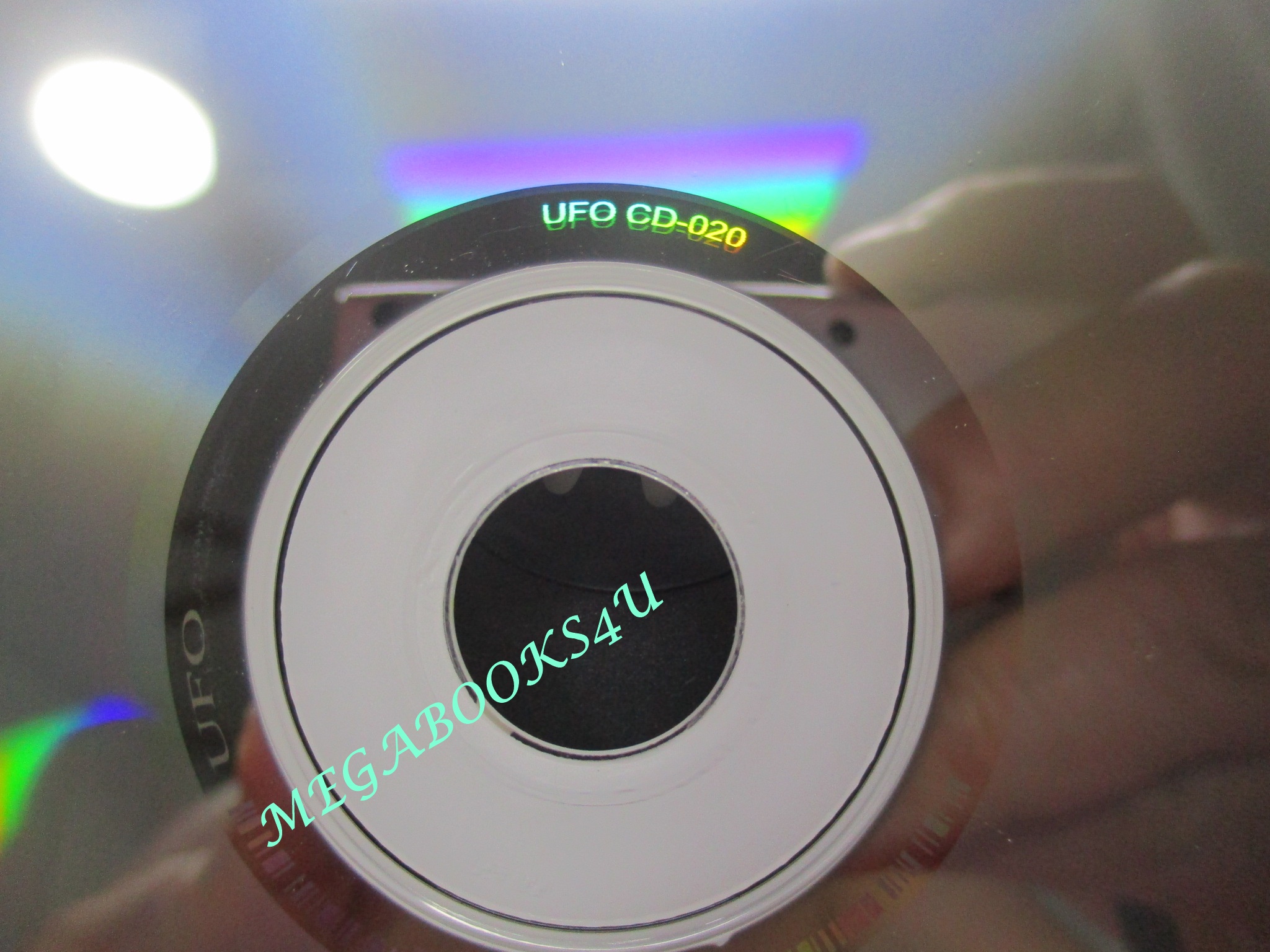 ซีดีเพลงไทยสากล อัลบั้ม รวมเพลงฮิต รวมไว้ให้คุณ // ปก และ แผ่นสวย