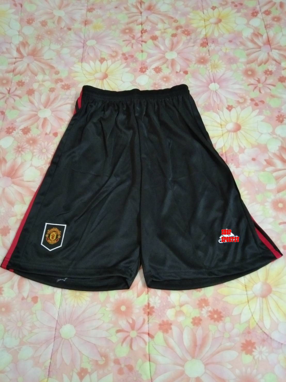 ชุดฟุตบอลแมนยูไนเต็ด เยือน2022-2023