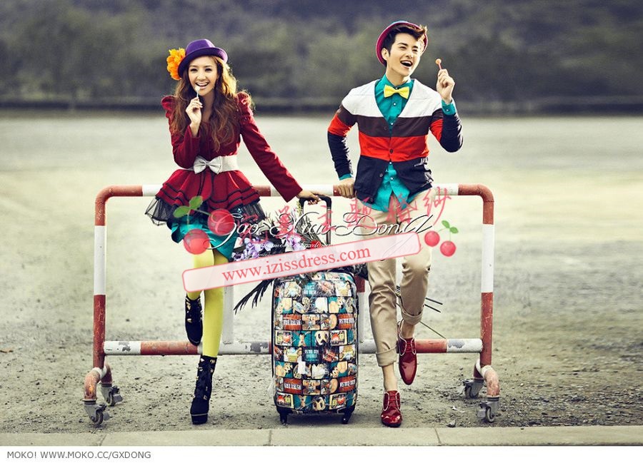 ***พรีออเดอร์***ชุดพรีเว็ดดิ้ง(Pre Wedding) ธีม colorful สีแดงสลับเขียว