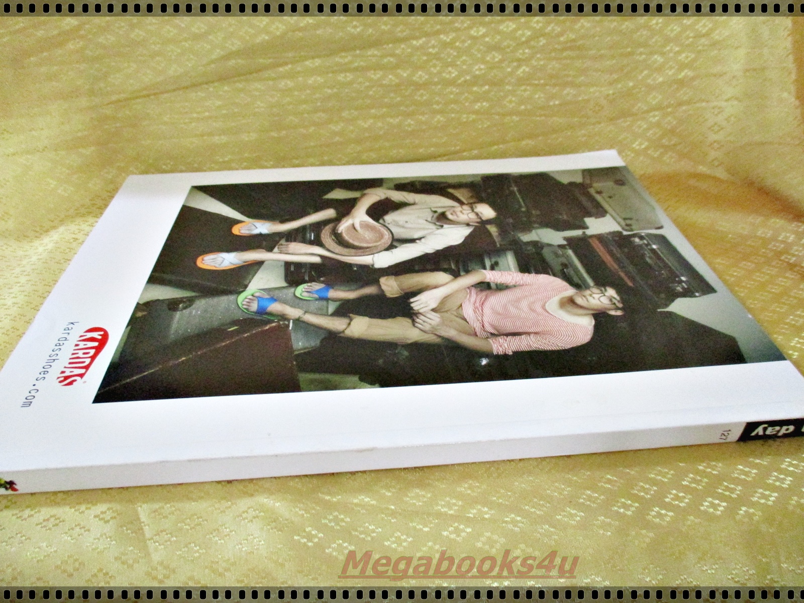 นิตยสารA DAY ฉบับที่127 MAR.2011 ฉบับทะเล ปกบิ่นหน่อย สภาพดี