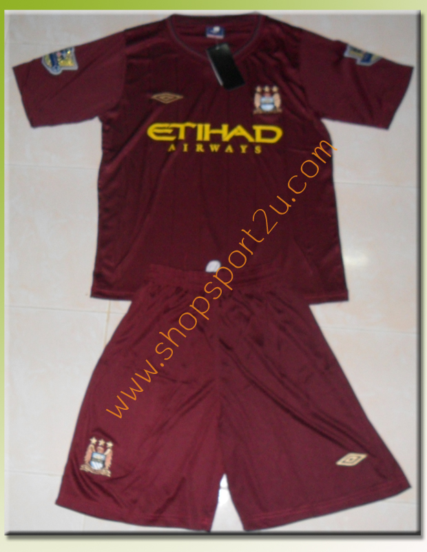 ชุดทีมเยือน Manchester City สีเลือดหมู 2012 -2013