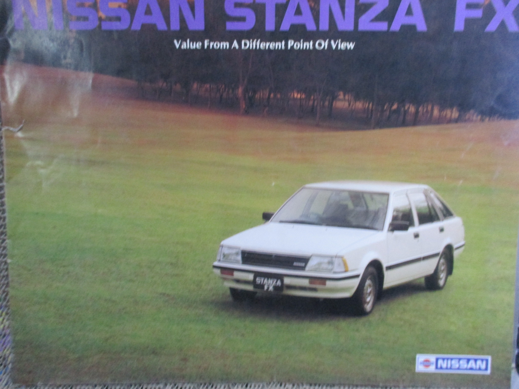 โบรชัวร์ แผ่นพับโฆษณา NISSAN STANZA FX / ขนาด 21.0 * 29.0 ซม. / 12หน้ารวมปก / หน้า9-10มีตัดภาพแหว่งไป/ 170บาท