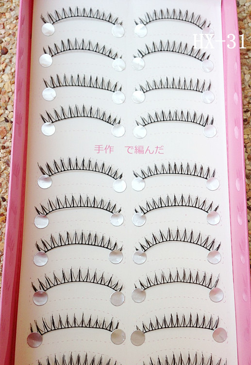 HX-31 ขนตาล่างเเกนด้าย (ราคาส่ง) ขั้นต่ำ 15 เเพ็ค คละเเบบได้