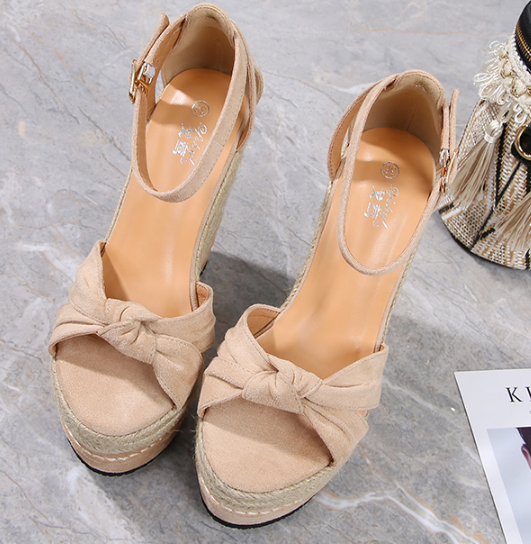 รองเท้าส้นเตารีดส้นสูง 6 นิ้ว ไซต์ 34-40 สีดำ/แอพพริคอท/น้ำตาล