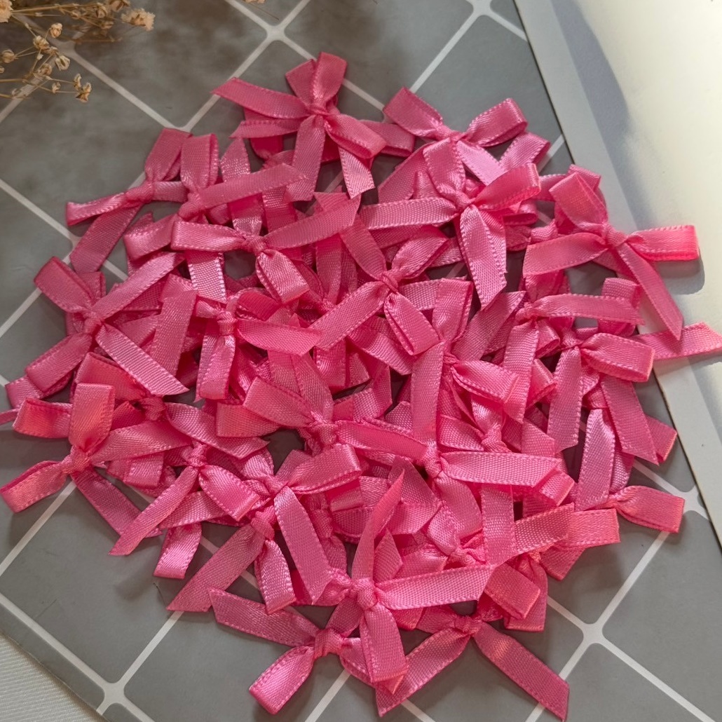 โบว์จิ๋ว โบว์ผ้าซาติน แพ็คละ 100 ชิ้น ริบบิ้นหน้ากว้าง 7 มม.