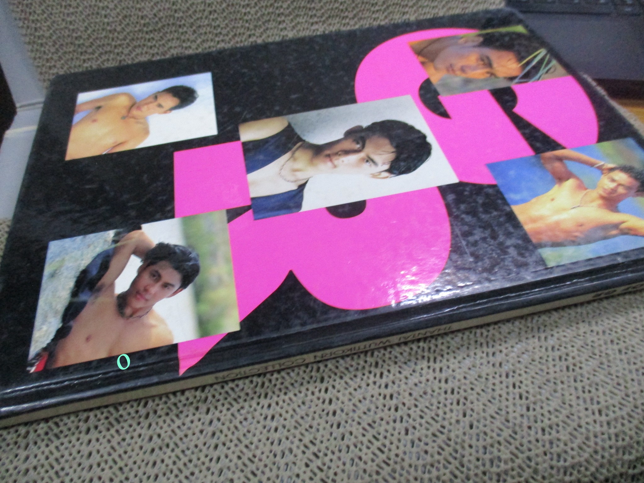 THE BEST OF GR 14นายแบบ ปกแข็ง สภาพดี